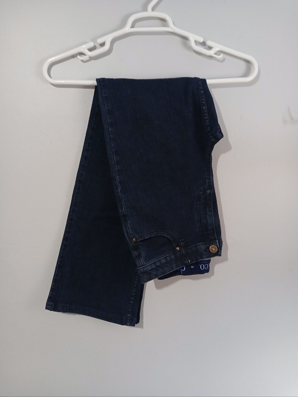 Denim And Co. Ladies Blue Jeans. Size 4 Tall - Picture 14 of 14